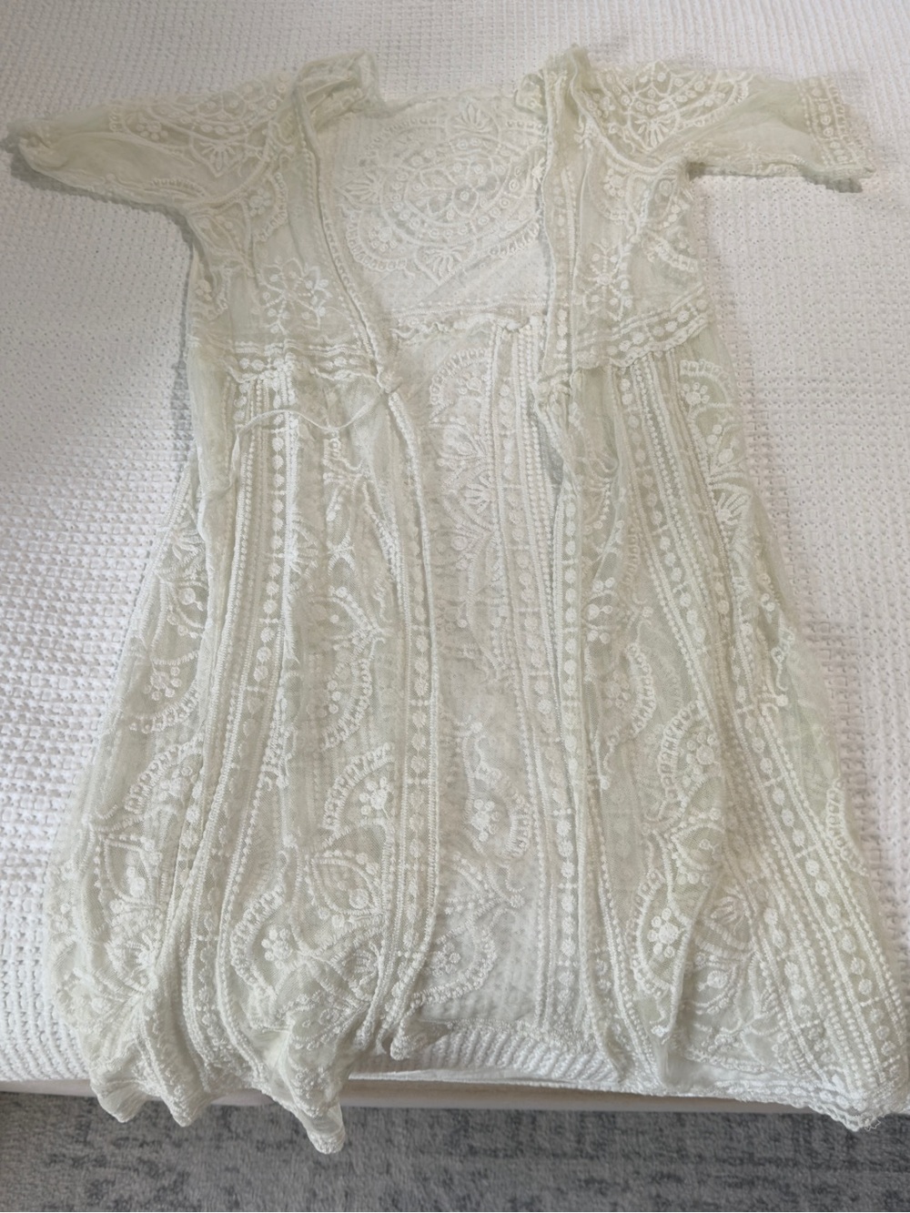 Cupshe White/Cream Lace Embroidered Swim Coverup